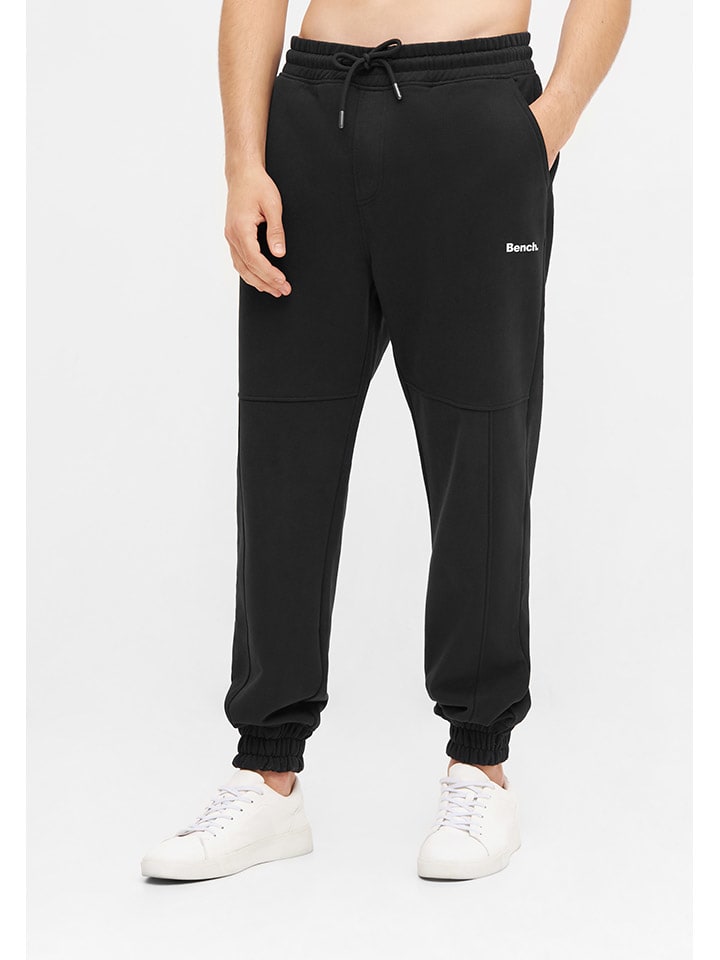 Спортивные штаны Bench, черный
Спортивные штаны Bench, черный