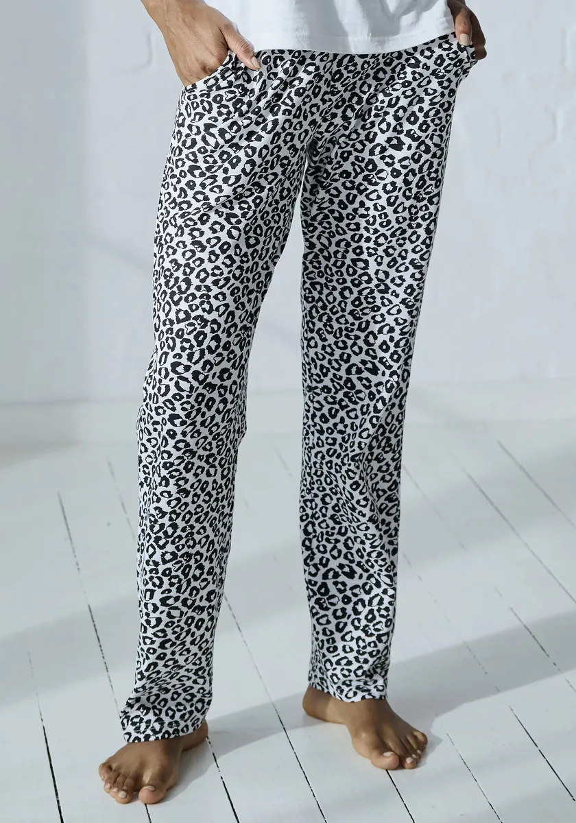 Пижамные брюки Vivance Dreams с черно-белым принтом, черно-белый
Пижамные брюки Vivance Dreams с черно-белым принтом, черно-белый
