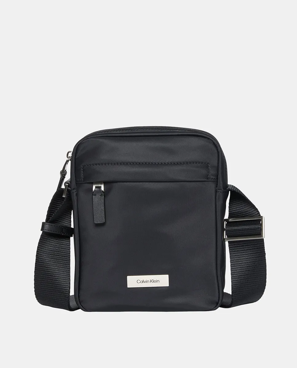 Мужская сумка из нейлона Calvin Klein, черный
Мужская сумка из нейлона Calvin Klein, черный