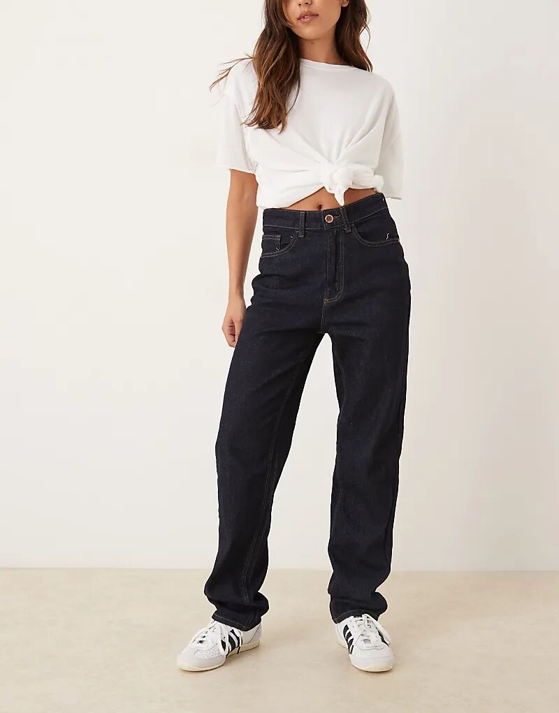 Джинсы Vila Kelly прямого кроя с высокой талией, темно-синего цвета индиго
Джинсы Vila Kelly прямого кроя с высокой талией, темно-синего цвета индиго