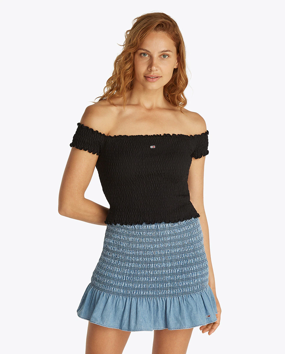 Женский укороченный топ из ткани-комбинации с вырезом-лодочкой Tommy Jeans, черный
Женский укороченный топ из ткани-комбинации с вырезом-лодочкой Tommy Jeans, черный