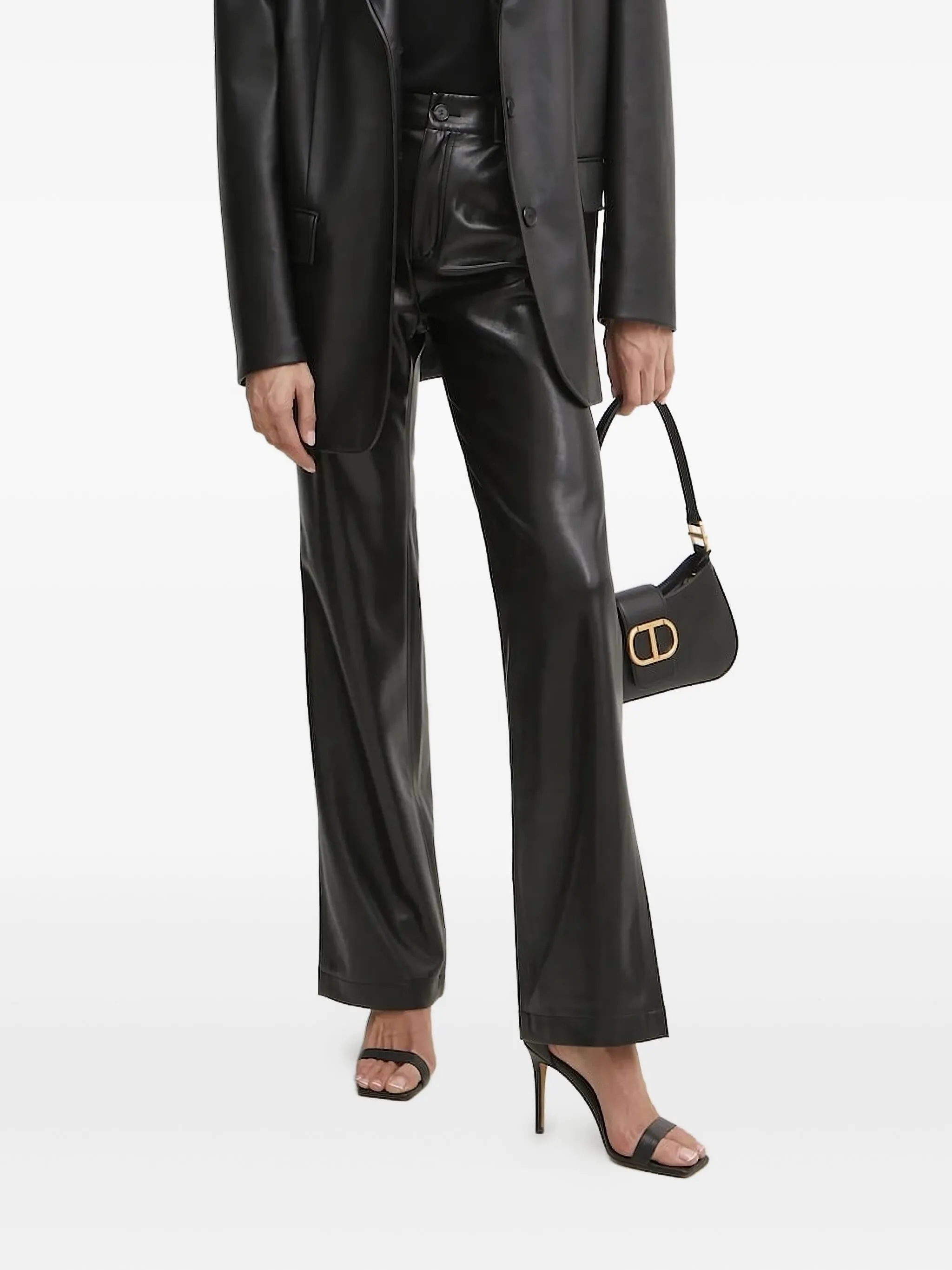 Брюки из искусственной кожи Boss, черный
Брюки из искусственной кожи Boss, черный