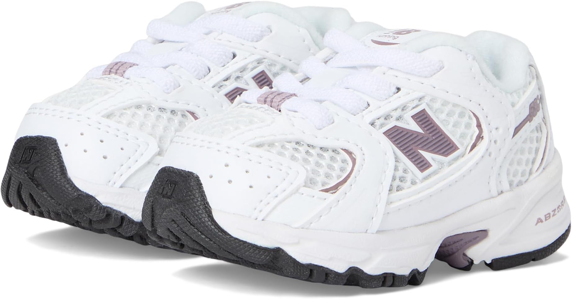 Кроссовки New Balance Kids 530 Bungee, цвет White/Dark Ice Wine
Кроссовки New Balance Kids 530 Bungee, цвет White/Dark Ice Wine