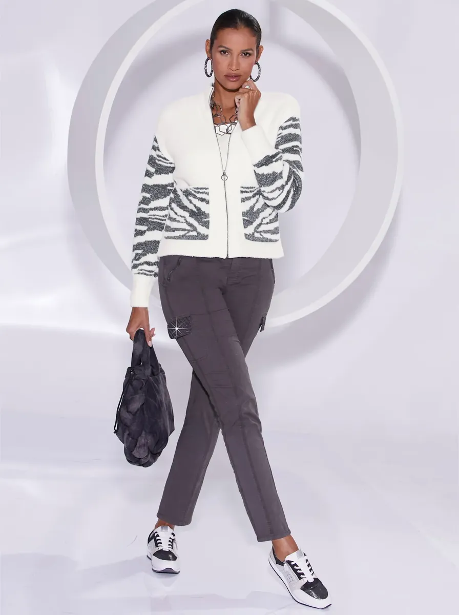 Создание кардигана L Creation L, цвет Ecru-Graphit-Gemustert
Создание кардигана L Creation L, цвет Ecru-Graphit-Gemustert