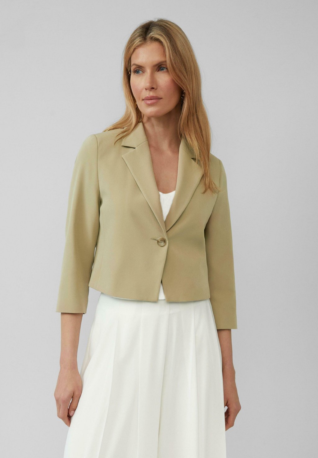 Блейзер MIT - ÄRMELN s.Oliver BLACK LABEL, темно-зеленый 
Блейзер MIT - ÄRMELN s.Oliver BLACK LABEL, темно-зеленый