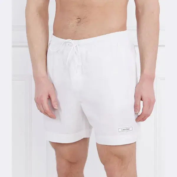 Купальные шорты стандартного кроя Calvin Klein, белый
Купальные шорты стандартного кроя Calvin Klein, белый