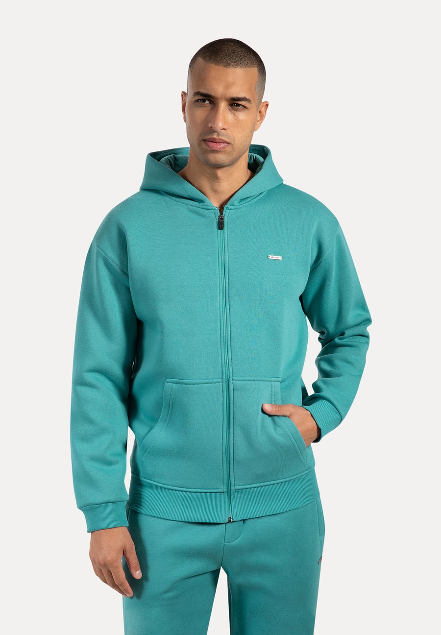 Толстовка Smilodox ILYAS BASIC ZIPPER, Petrol/Turquoise, Синий, Толстовка Smilodox ILYAS BASIC ZIPPER, Petrol/Turquoise
Толстовка Smilodox ILYAS BASIC ZIPPER, Petrol/Turquoise, Синий, Толстовка Smilodox ILYAS BASIC ZIPPER, Petrol/Turquoise