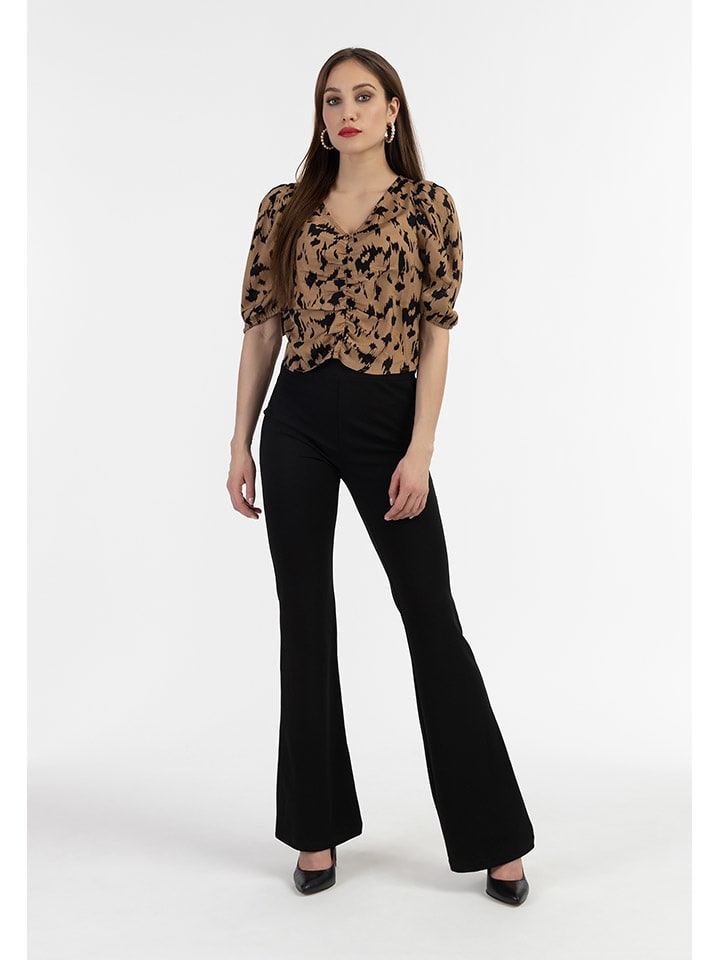 Faina Блузка верблюжьего/черного цвета
Faina Блузка верблюжьего/черного цвета