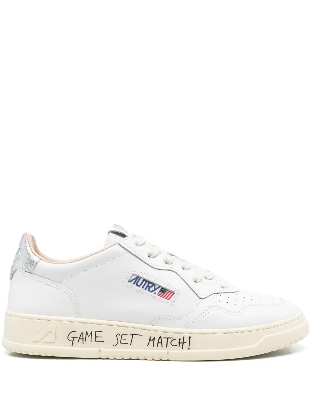 Кроссовки Medalist из кожи с металлическими нашивками AUTRY, белый 
Кроссовки Medalist из кожи с металлическими нашивками AUTRY, белый