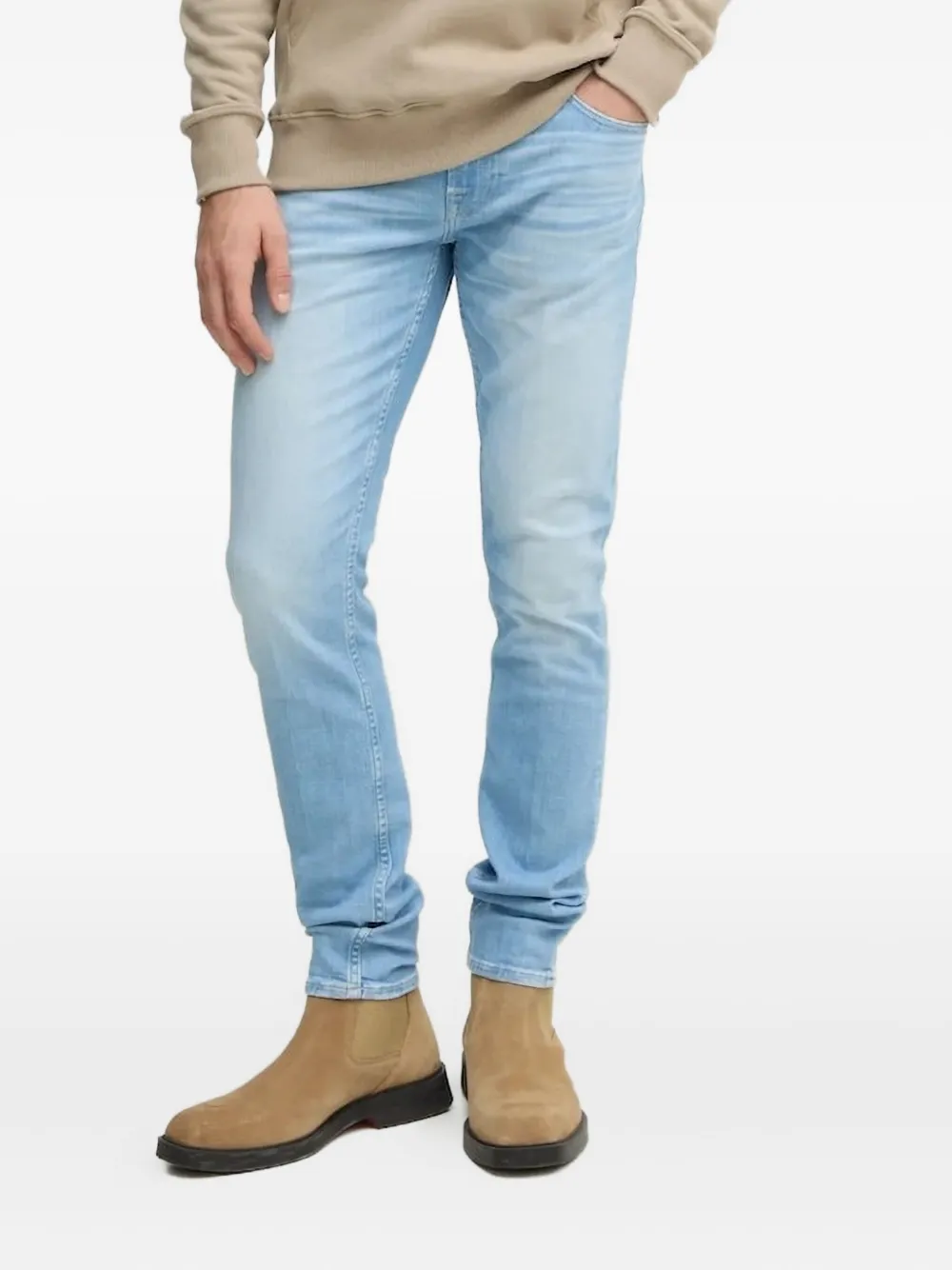 Джинсы с треугольным логотипом GUESS USA, синий
Джинсы с треугольным логотипом GUESS USA, синий