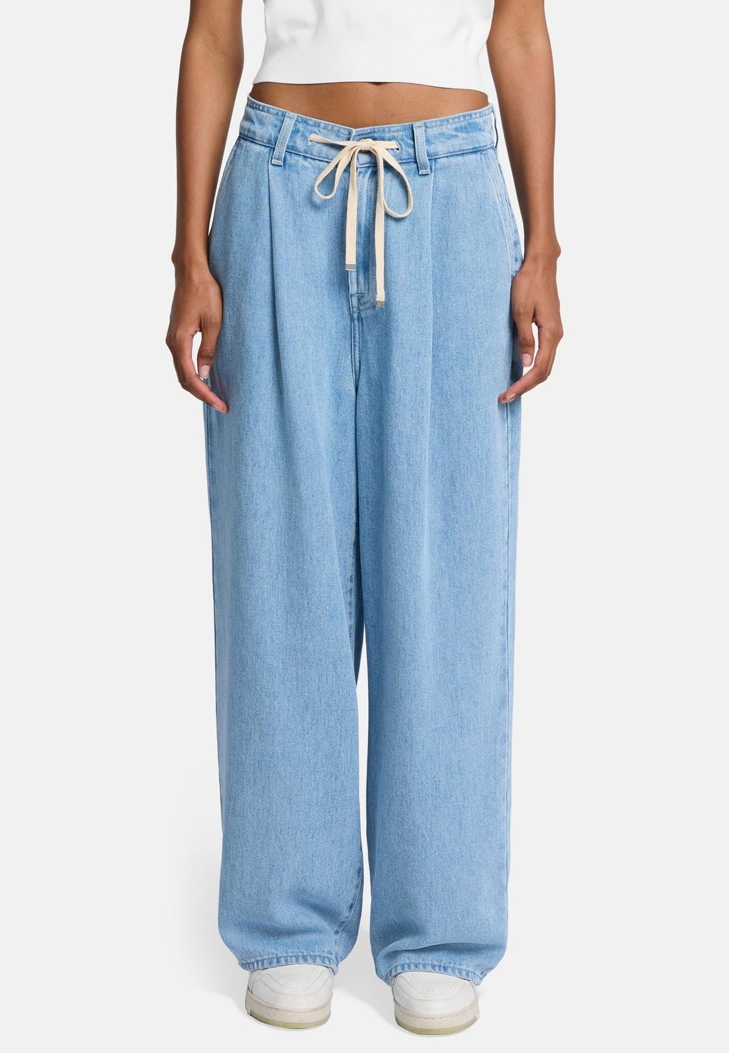 Расклешенные джинсы 7 for all mankind, светло-голубой
Расклешенные джинсы 7 for all mankind, светло-голубой