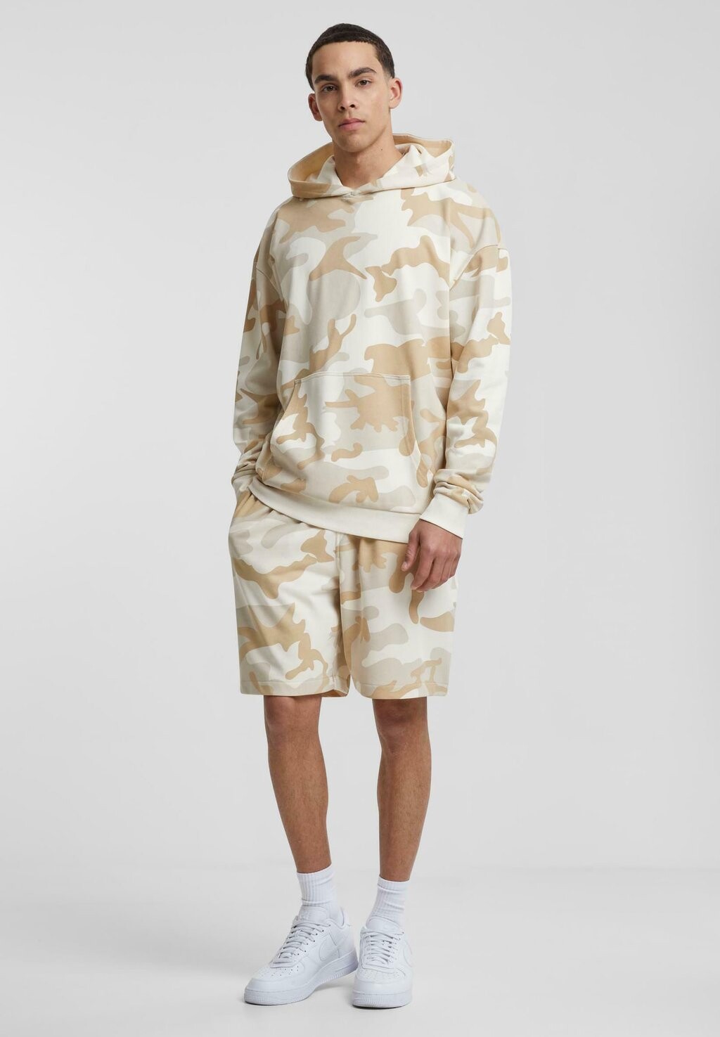 Толстовка с капюшоном EASY CAMO Urban Classics, песочный
Толстовка с капюшоном EASY CAMO Urban Classics, песочный