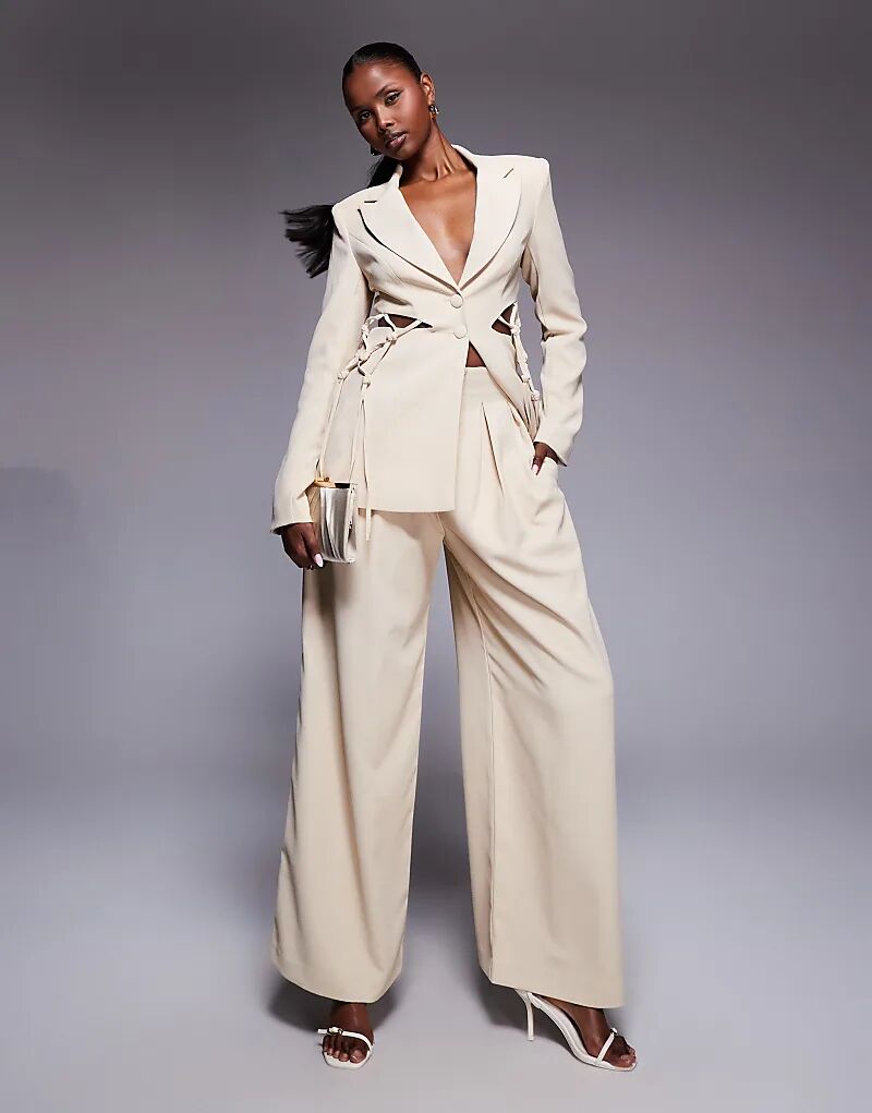Широкие брюки ASOS LUXE Coord в цвете «песок»
Широкие брюки ASOS LUXE Coord в цвете «песок»