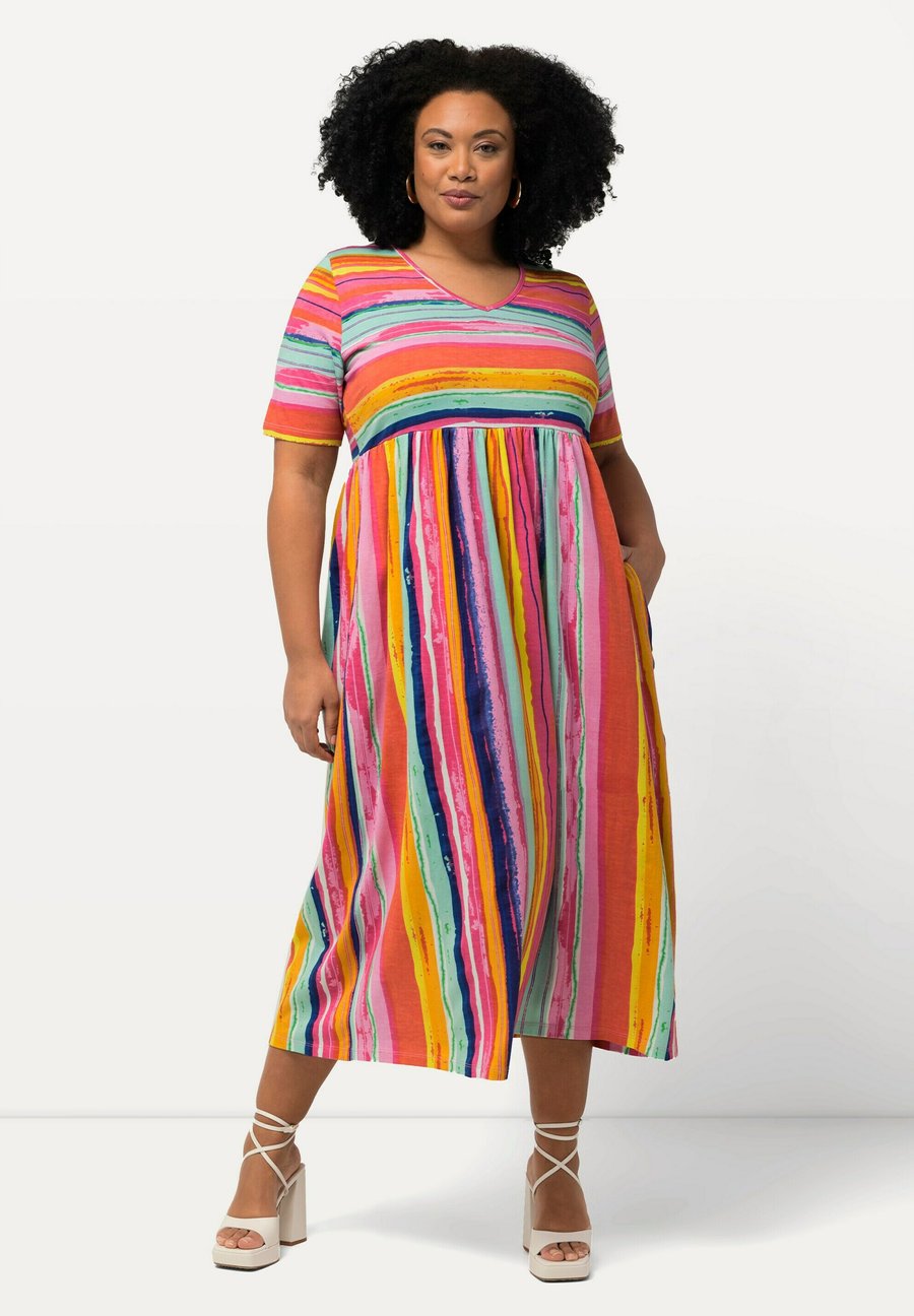 Платье Ulla Popken RAINBOW STRIPE SHORT SLEEVE POCKET EMPIRE, Purple
Платье Ulla Popken RAINBOW STRIPE SHORT SLEEVE POCKET EMPIRE, Purple