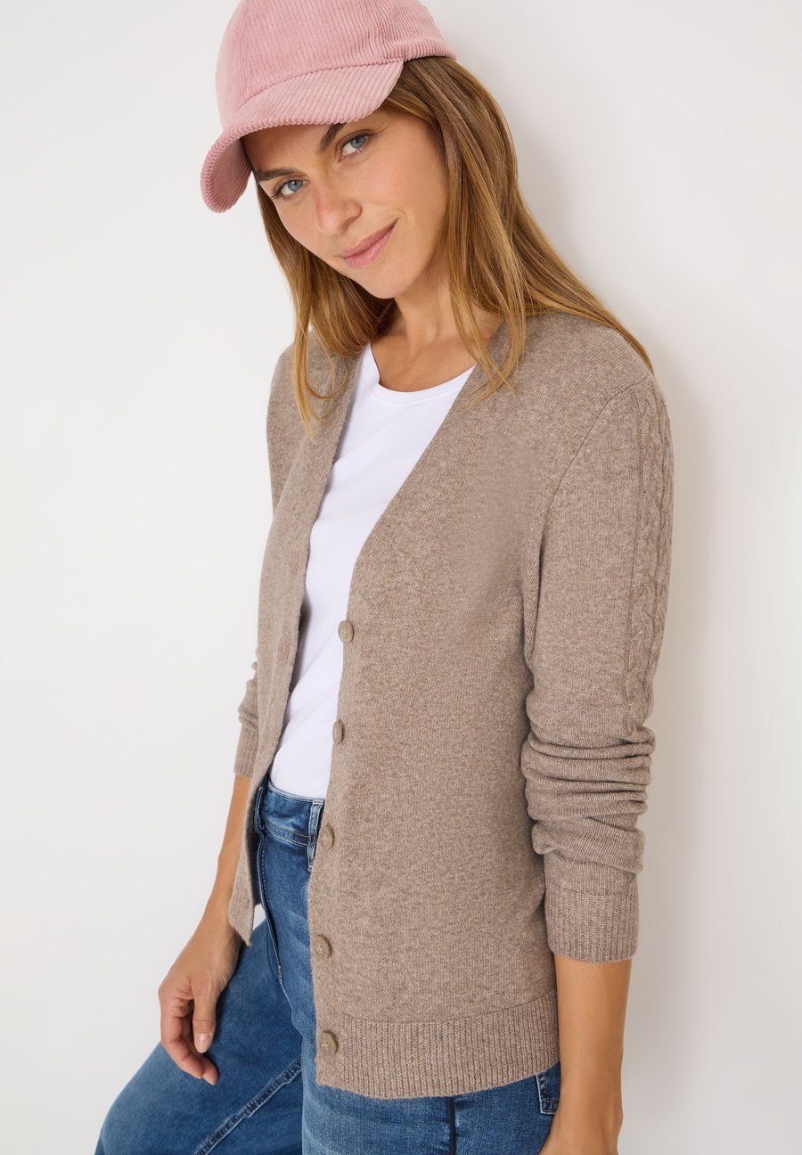 Кардиган Cecil MIT DETAILS, Braun/Brown
Кардиган Cecil MIT DETAILS, Braun/Brown