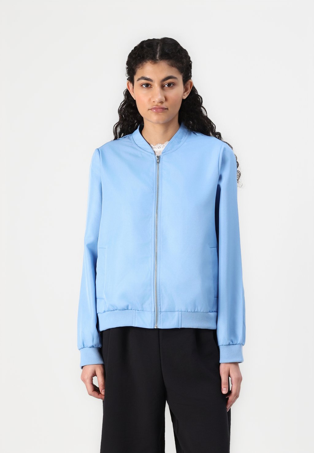 Куртка-бомбер VIPAPAYA VILA, синий
Куртка-бомбер VIPAPAYA VILA, синий