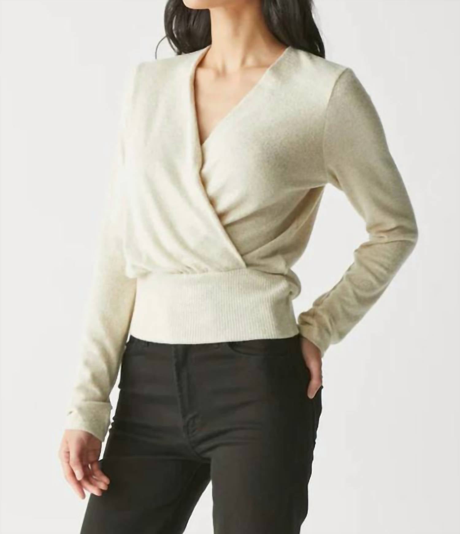 Индийский топ в золоте Michael Stars, золотой
Индийский топ в золоте Michael Stars, золотой