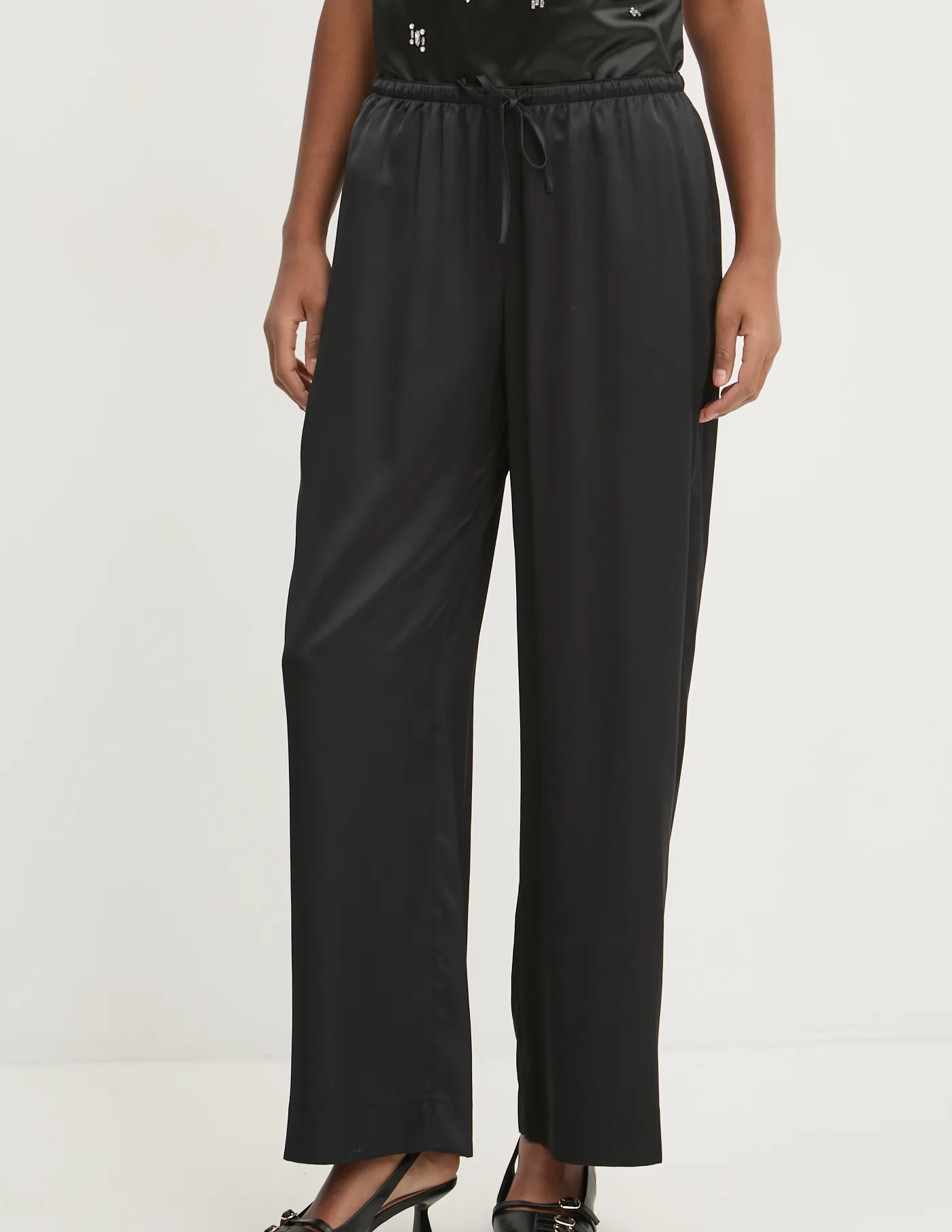 Брюки Abercrombie & Fitch, черный
Брюки Abercrombie & Fitch, черный