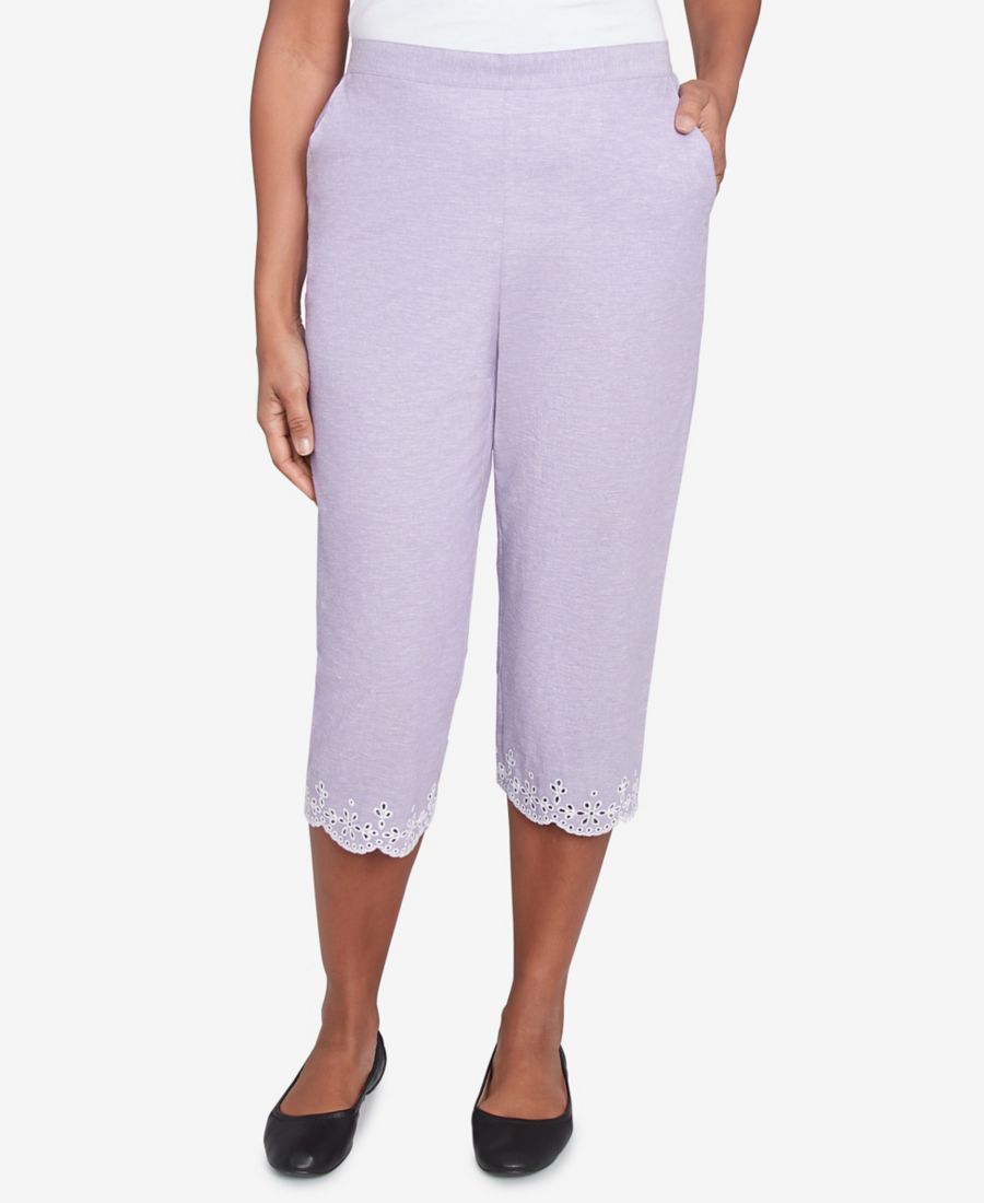 Женские брюки-капри Crystal Springs с вышивкой и перфорацией Alfred Dunner, Lilac
Женские брюки-капри Crystal Springs с вышивкой и перфорацией Alfred Dunner, Lilac