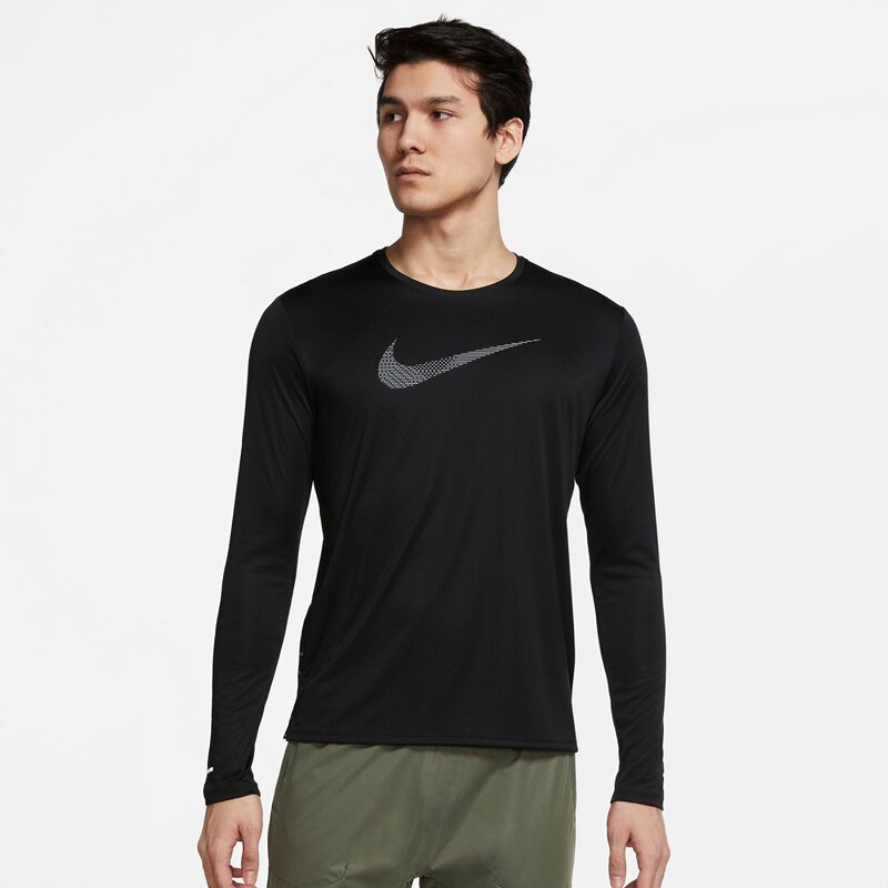 Толстовка Dri-fit UV Run Division Miler Nike, мультиколор
Толстовка Dri-fit UV Run Division Miler Nike, мультиколор