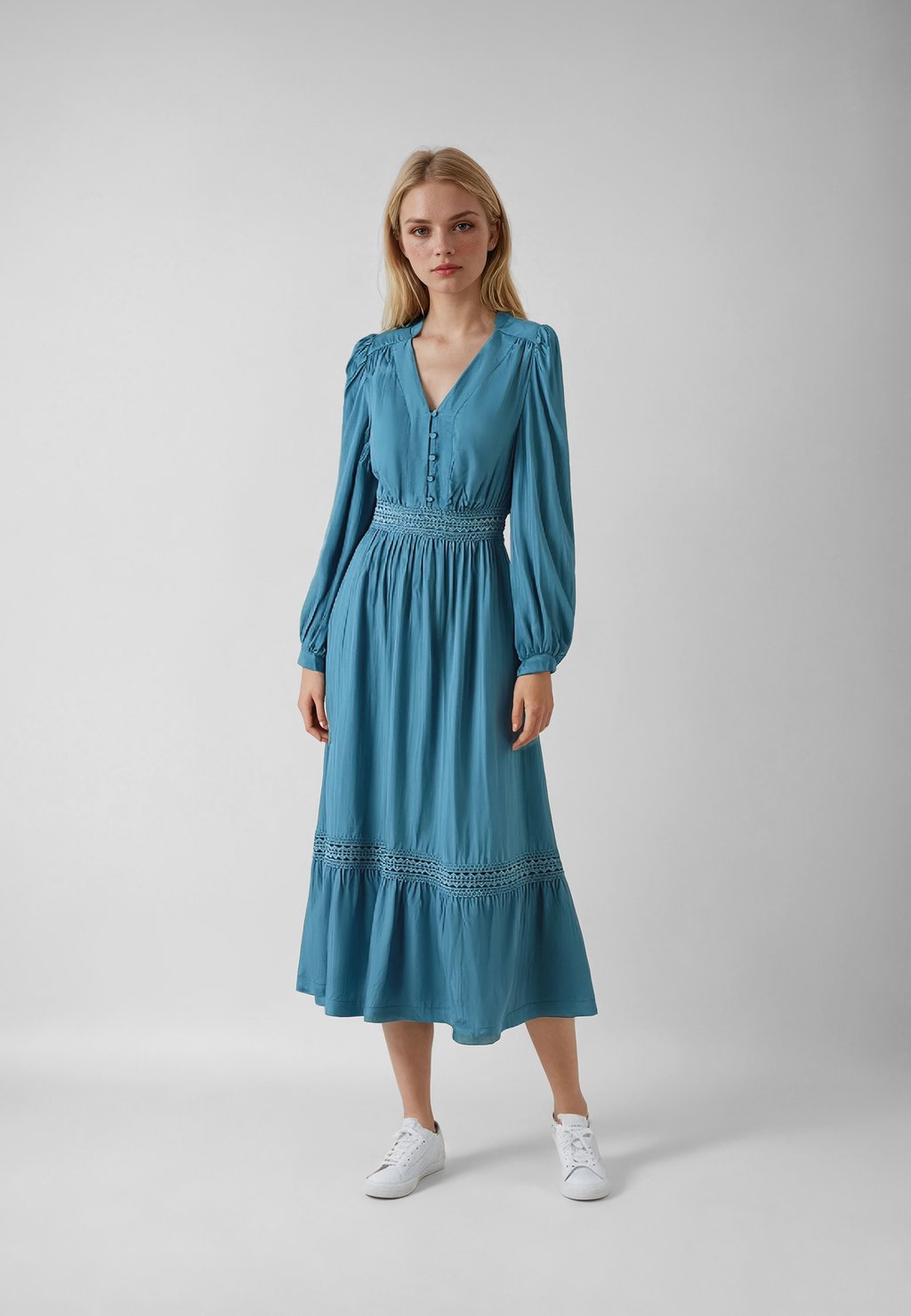 Платье макси ZENIANN Noa Noa, синий
Платье макси ZENIANN Noa Noa, синий