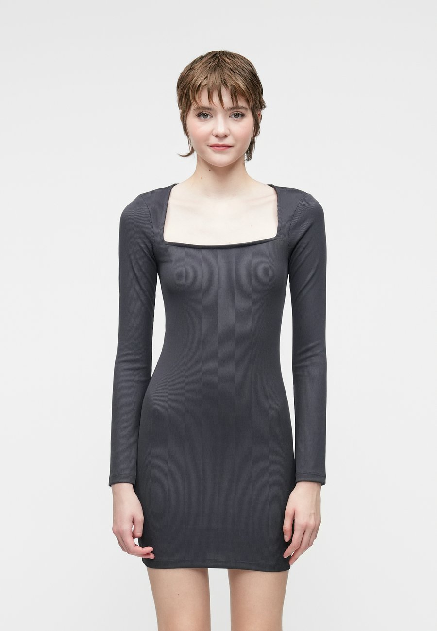 Платье Even&Odd Day dress, Dark Grey
Платье Even&Odd Day dress, Dark Grey