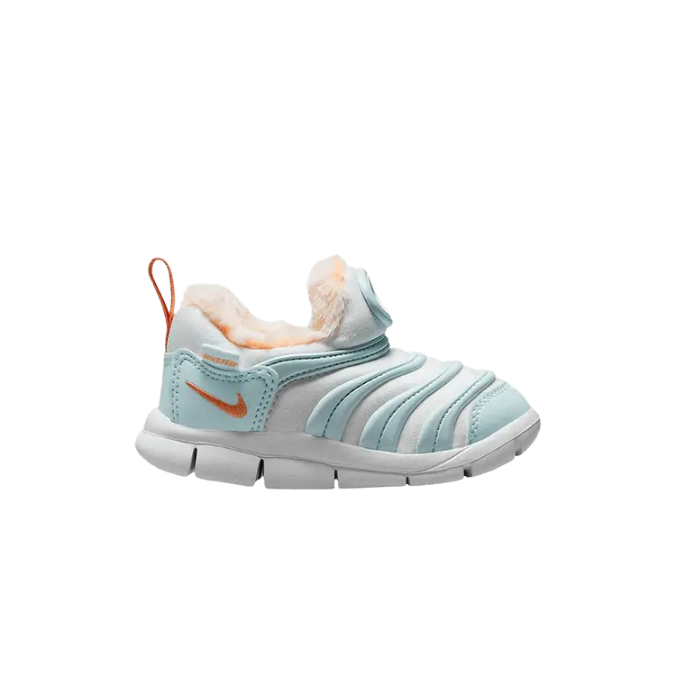 Кроссовки Nike Dynamo Free SE TD 'Summit White Orange Trance'
Кроссовки Nike Dynamo Free SE TD 'Summit White Orange Trance'