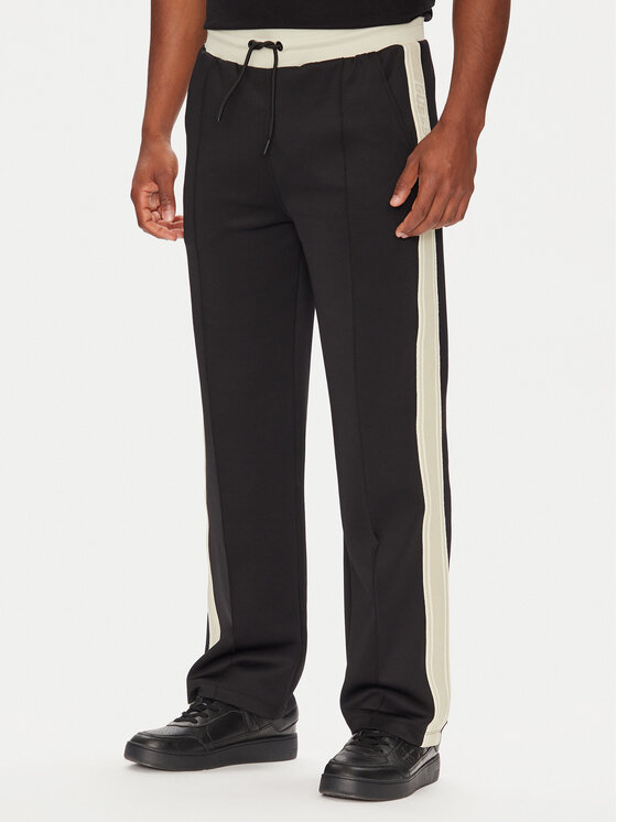 Спортивные брюки обычного кроя Z5YB14 KCRU2 Guess, черный
Спортивные брюки обычного кроя Z5YB14 KCRU2 Guess, черный