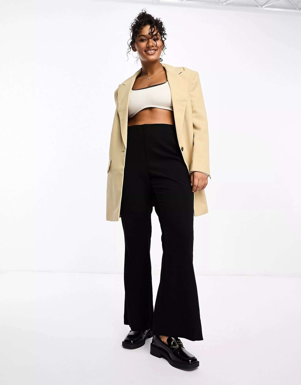 Черные брюки-клеш из джерси Vero Moda, Черный, Черные брюки-клеш из джерси Vero Moda
Черные брюки-клеш из джерси Vero Moda, Черный, Черные брюки-клеш из джерси Vero Moda