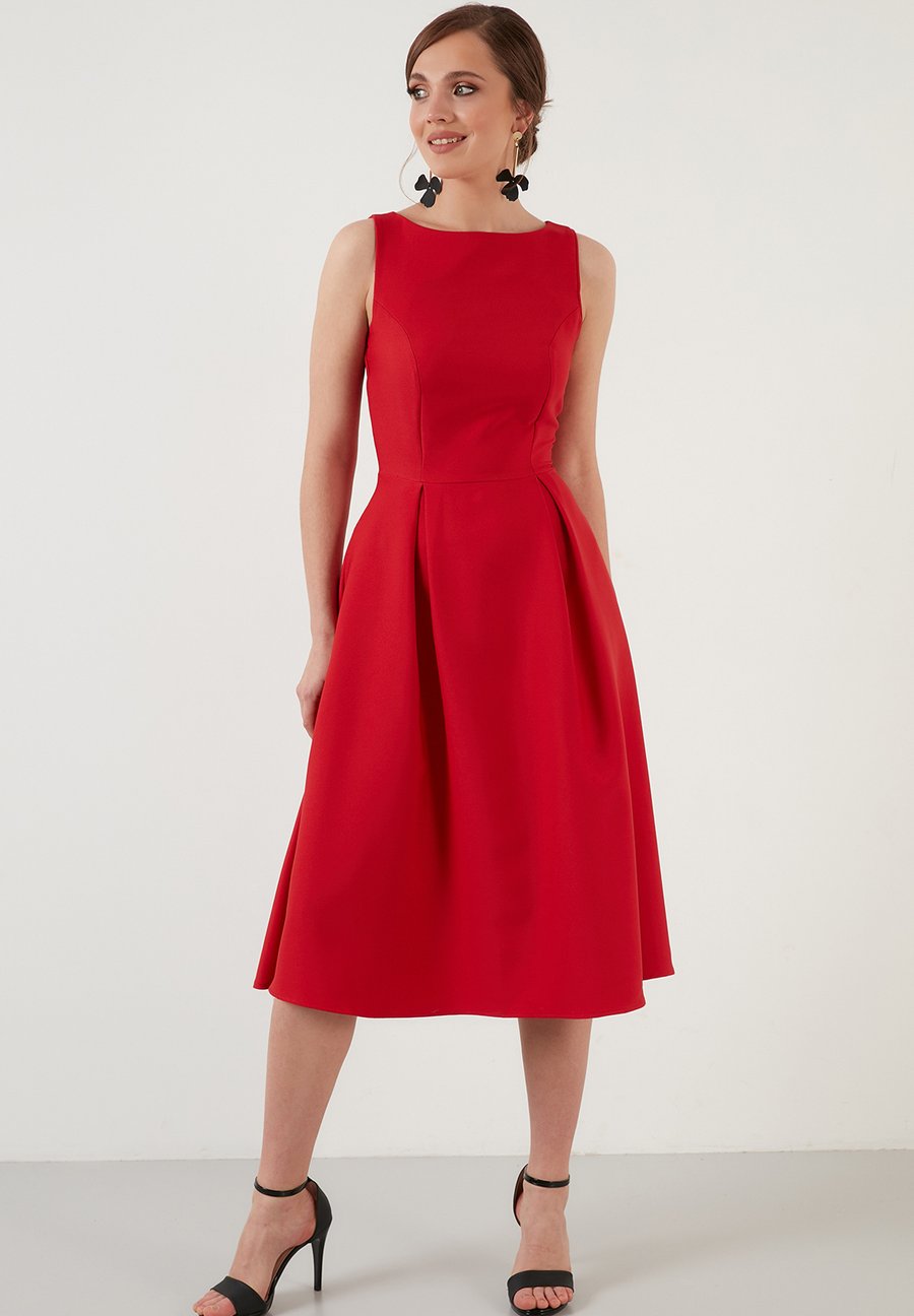 Платье LELA REGULAR FIT, Red
Платье LELA REGULAR FIT, Red