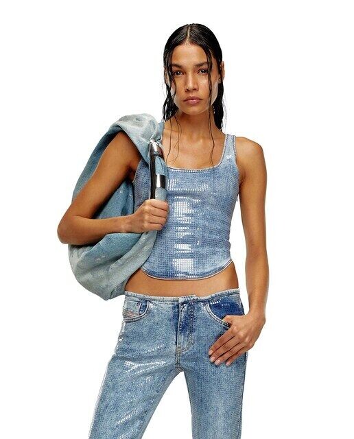 Женский топ на узких бретелях Diesel, синий
Женский топ на узких бретелях Diesel, синий