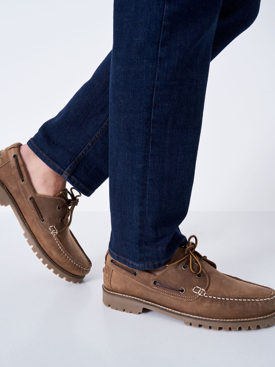 Одежда для экипажа Массивные туфли Leo, светло-коричневый
Одежда для экипажа Массивные туфли Leo, светло-коричневый