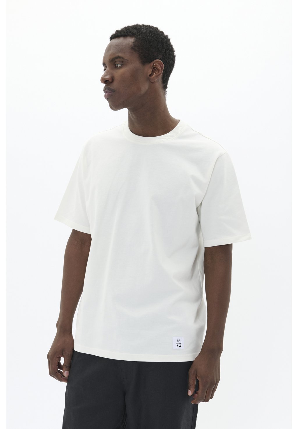 Базовая футболка HANSON Matinique, слоновая кость
Базовая футболка HANSON Matinique, слоновая кость