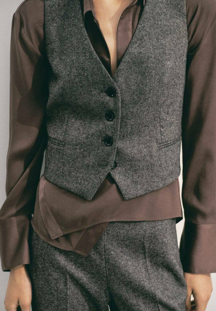 Брюки Mango Trousers, Grey
Брюки Mango Trousers, Grey