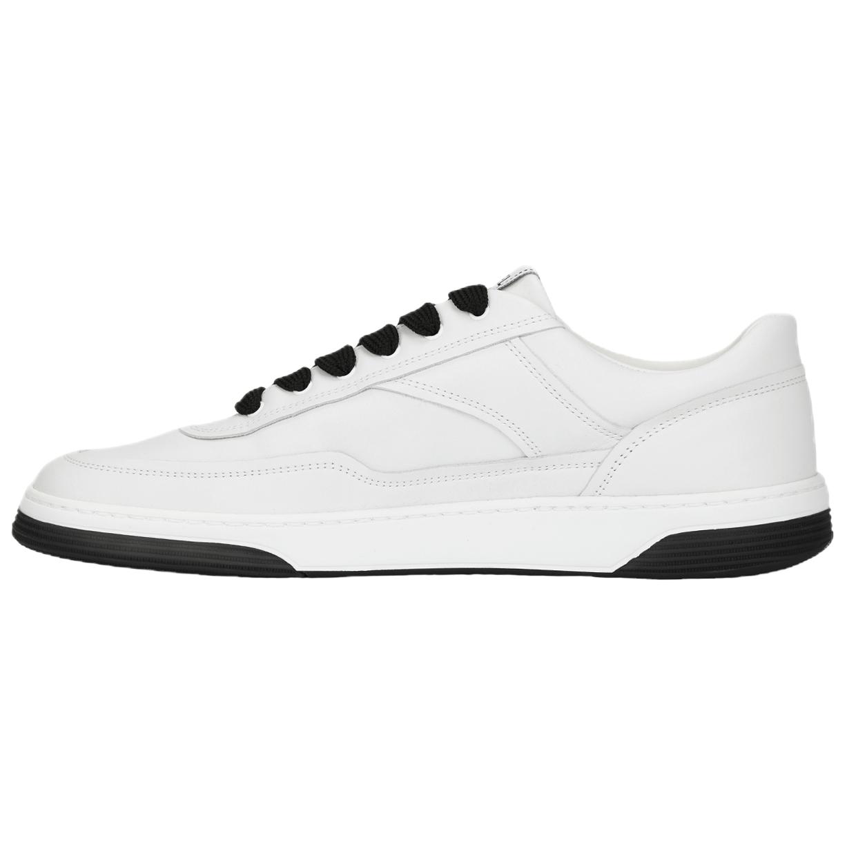 24P Низкие кеды для скейтбординга мужские белые CHANEL
24P Низкие кеды для скейтбординга мужские белые CHANEL