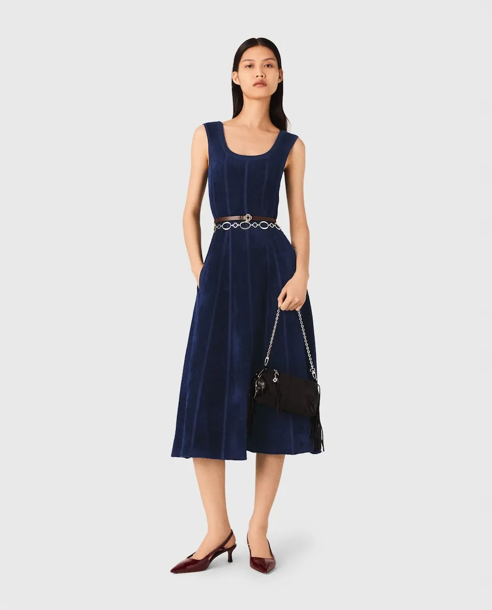 Длинное бархатное платье Maje, темно-синий
Длинное бархатное платье Maje, темно-синий