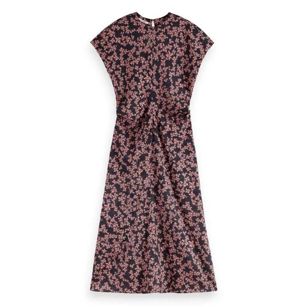 Платье Scotch & Soda 179574 Satin short sleeve midi, черный
Платье Scotch & Soda 179574 Satin short sleeve midi, черный