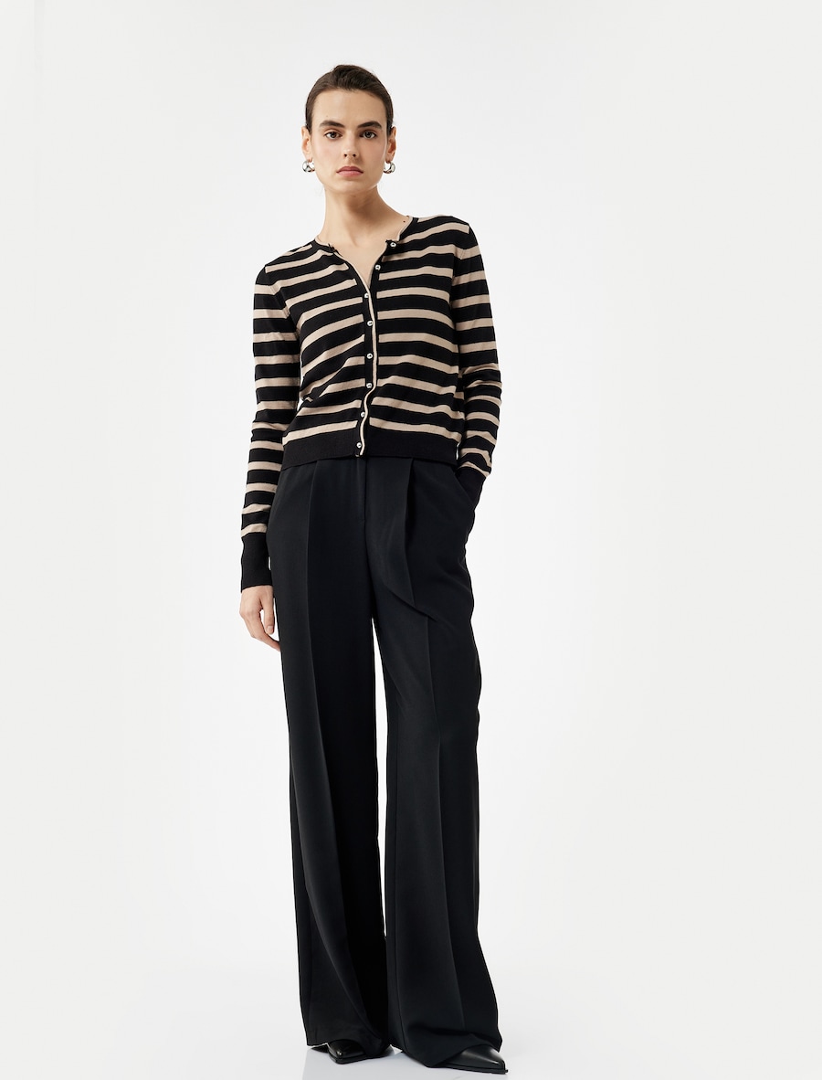 Вязаный кардиган Koton, коричневый
Вязаный кардиган Koton, коричневый