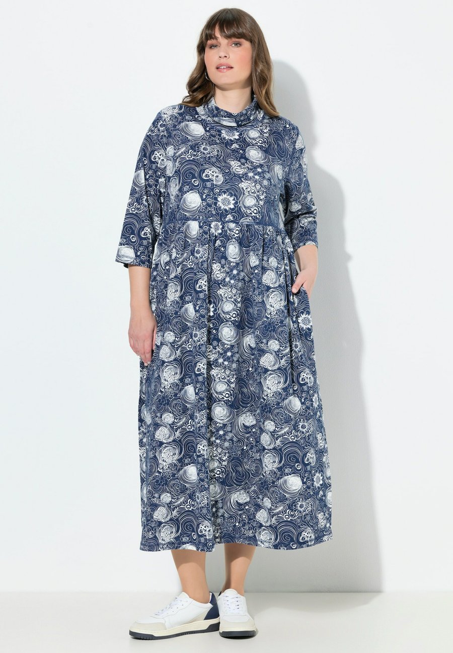 Платье Ulla Popken Jersey dress, Navy Blue/Dark Blue
Платье Ulla Popken Jersey dress, Navy Blue/Dark Blue