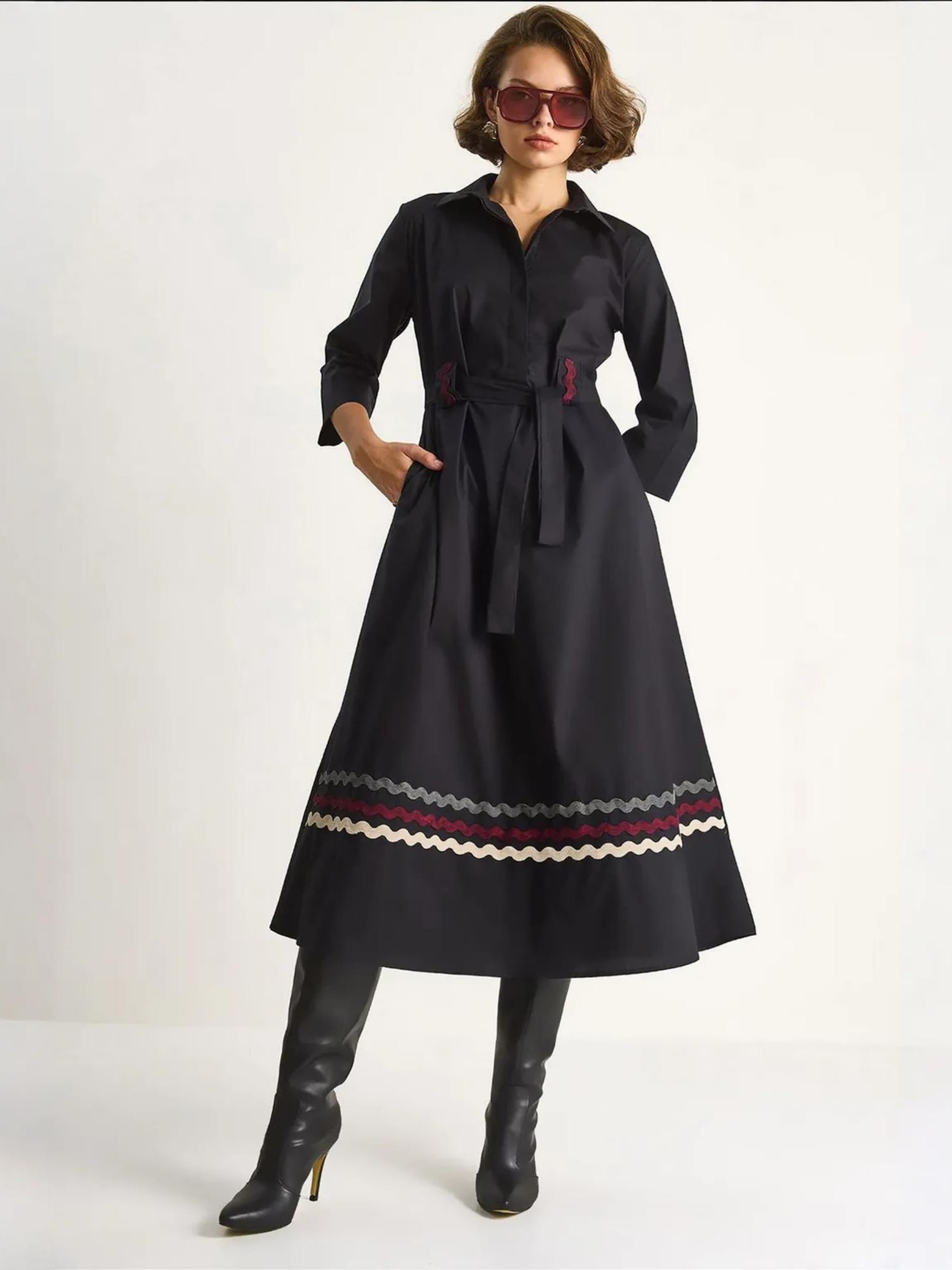 Bianco Lucci Платье-рубашка в черном цвете
Bianco Lucci Платье-рубашка в черном цвете