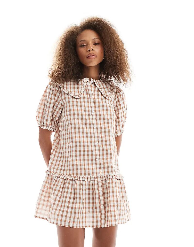 Платье-рубашка мини в клетку в клетку "Wednesday's Girl" цвета ржавчины
Платье-рубашка мини в клетку в клетку "Wednesday's Girl" цвета ржавчины