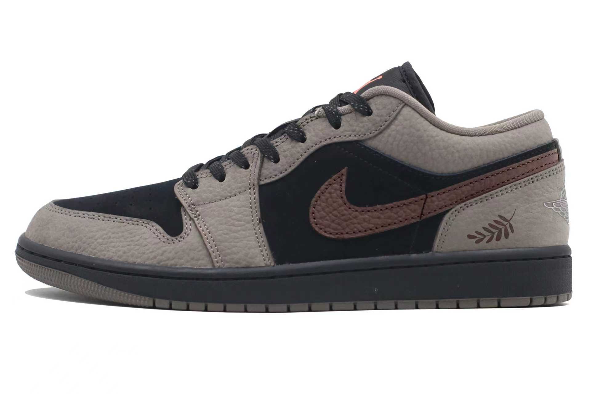 Jordan Air 1 Abrasion Resistant Low top Vintage Basketball Shoes Unisex Black Brown
Jordan Air 1 Abrasion Resistant Low top Vintage Basketball Shoes Unisex Black Brown