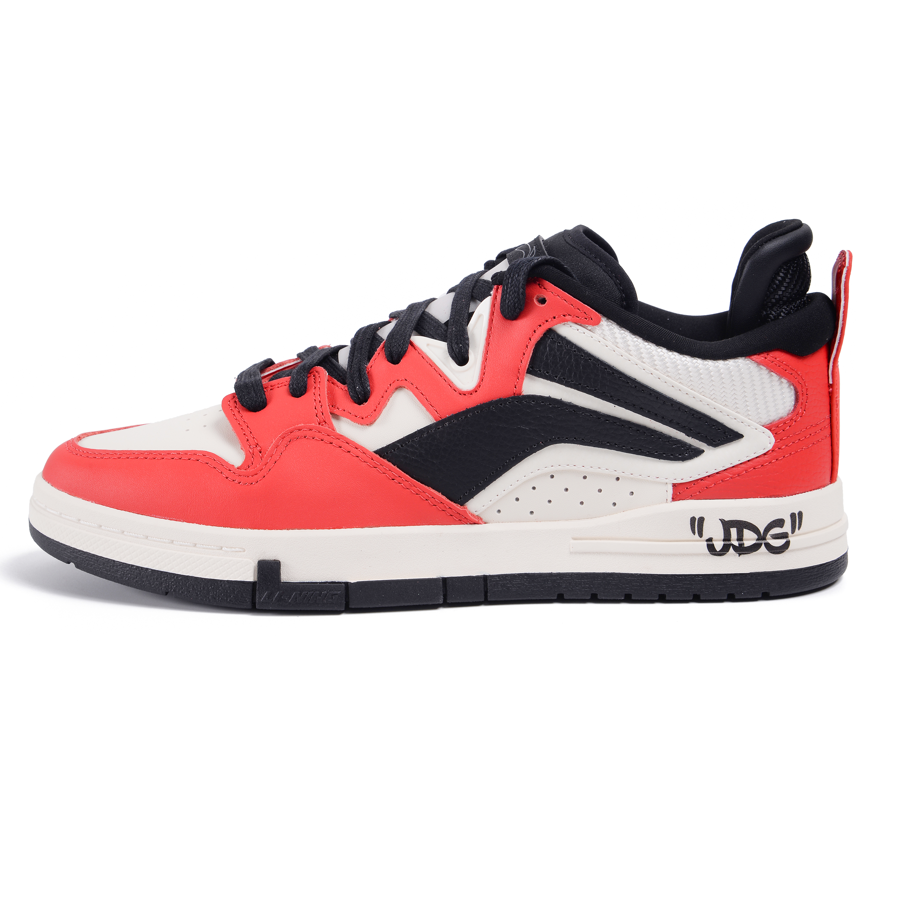 LINING Низкие кроссовки для скейтбординга с противоскользящей амортизацией и износостойкостью, мужские, белые и красные
LINING Низкие кроссовки для скейтбординга с противоскользящей амортизацией и износостойкостью, мужские, белые и красные