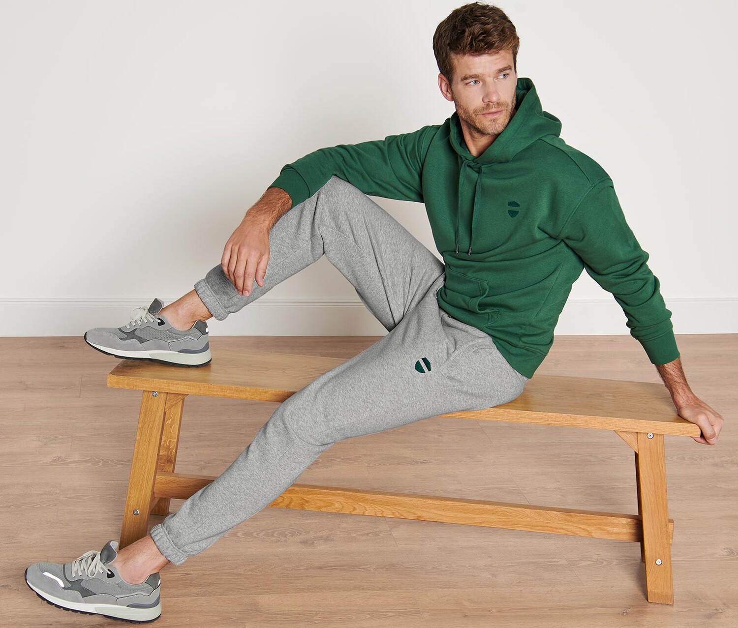 Спортивные штаны Tchibo, хизер серый
Спортивные штаны Tchibo, хизер серый