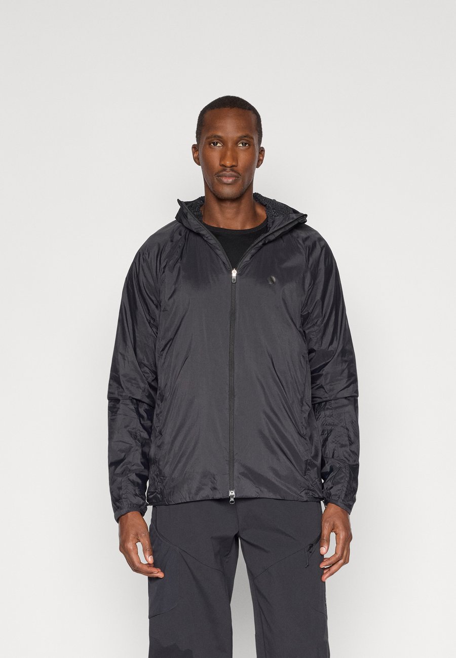 Флисовая куртка Fjällräven KEB THERMAL WIND JACKET M, Black
Флисовая куртка Fjällräven KEB THERMAL WIND JACKET M, Black