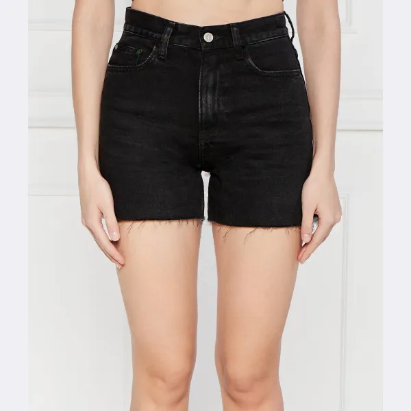 Джинсовые шорты Mom Fit Calvin Klein, черный
Джинсовые шорты Mom Fit Calvin Klein, черный