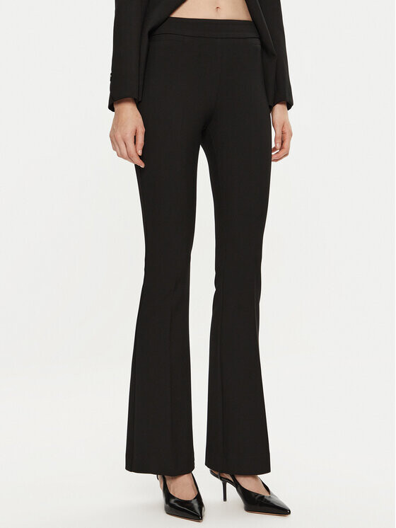 Тканевые брюки стандартного кроя Simona Corsellini, черный
Тканевые брюки стандартного кроя Simona Corsellini, черный