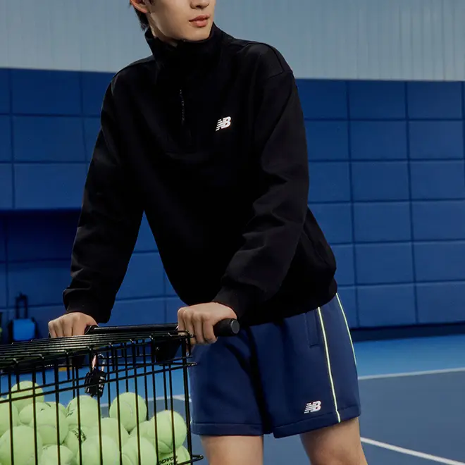 Толстовка мужская черная New Balance, черный
Толстовка мужская черная New Balance, черный