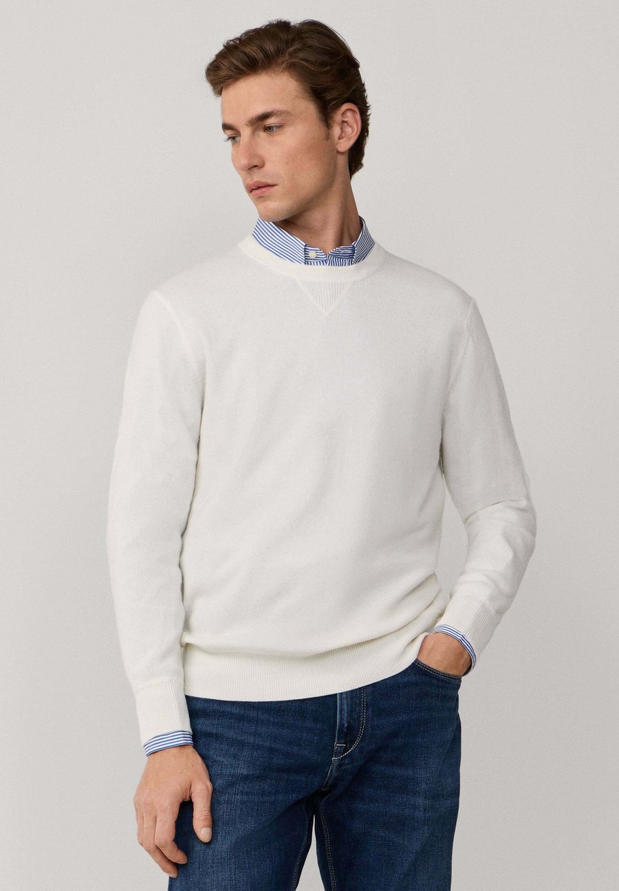Толстовка Façonnable CREW NECK, Off White/Off-White
Толстовка Façonnable CREW NECK, Off White/Off-White