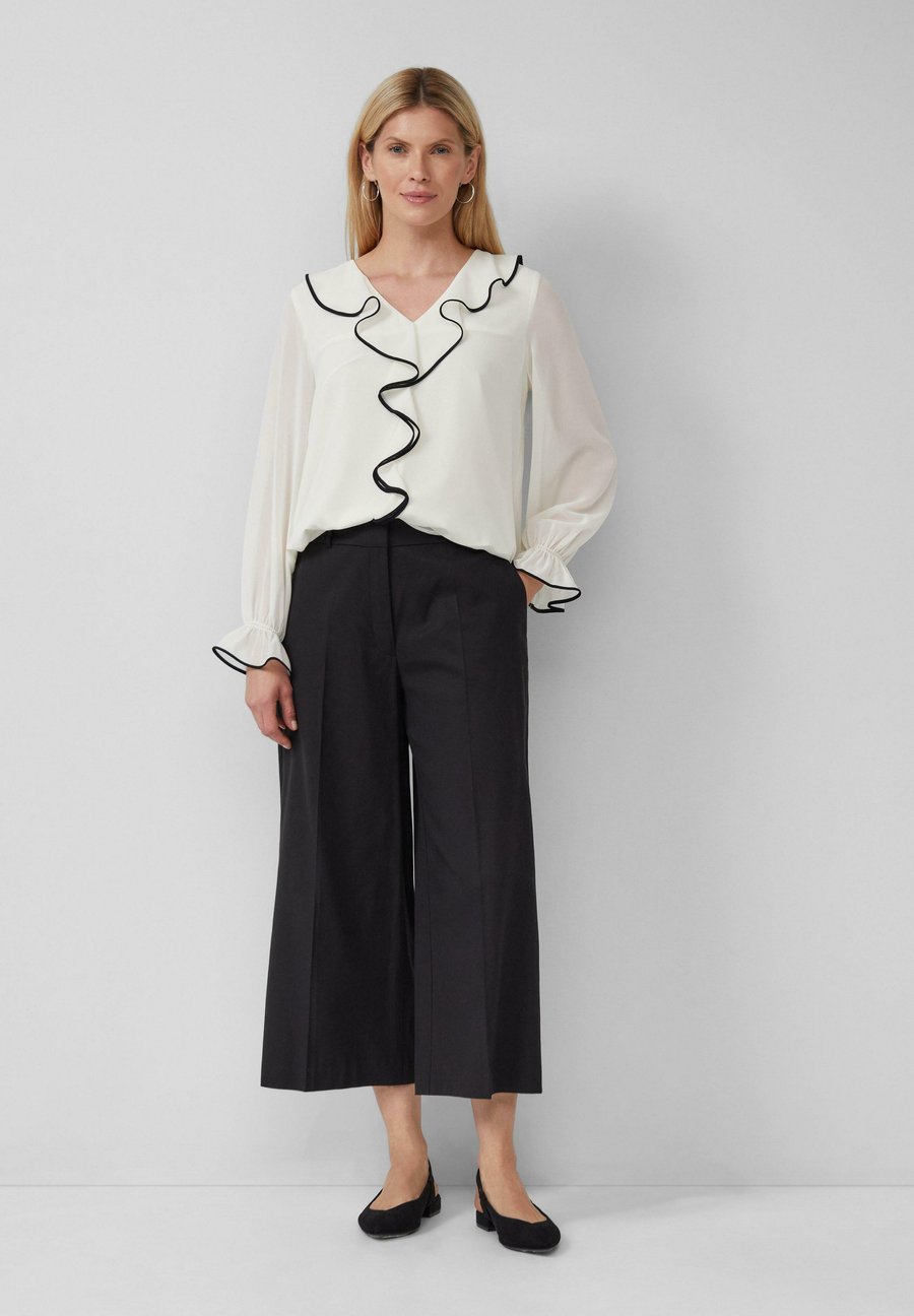 Блуза s.Oliver BLACK LABEL Blouse, Ecru/White
Блуза s.Oliver BLACK LABEL Blouse, Ecru/White